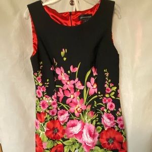Sleeveless sheath dress black with beautiful floral design